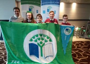 Donegal Schools awarded Water Flags 2019 379x269